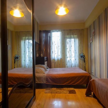 Home Apartments Tbilisi Luaran gambar