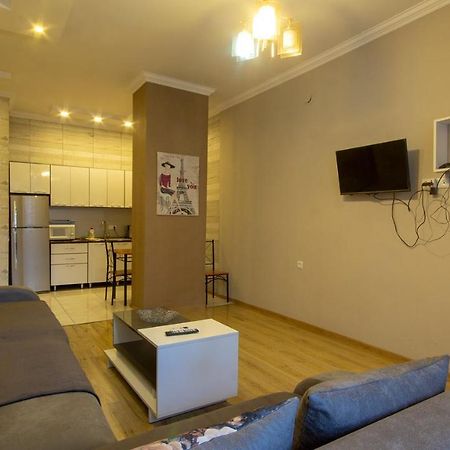 Home Apartments Tbilisi Luaran gambar