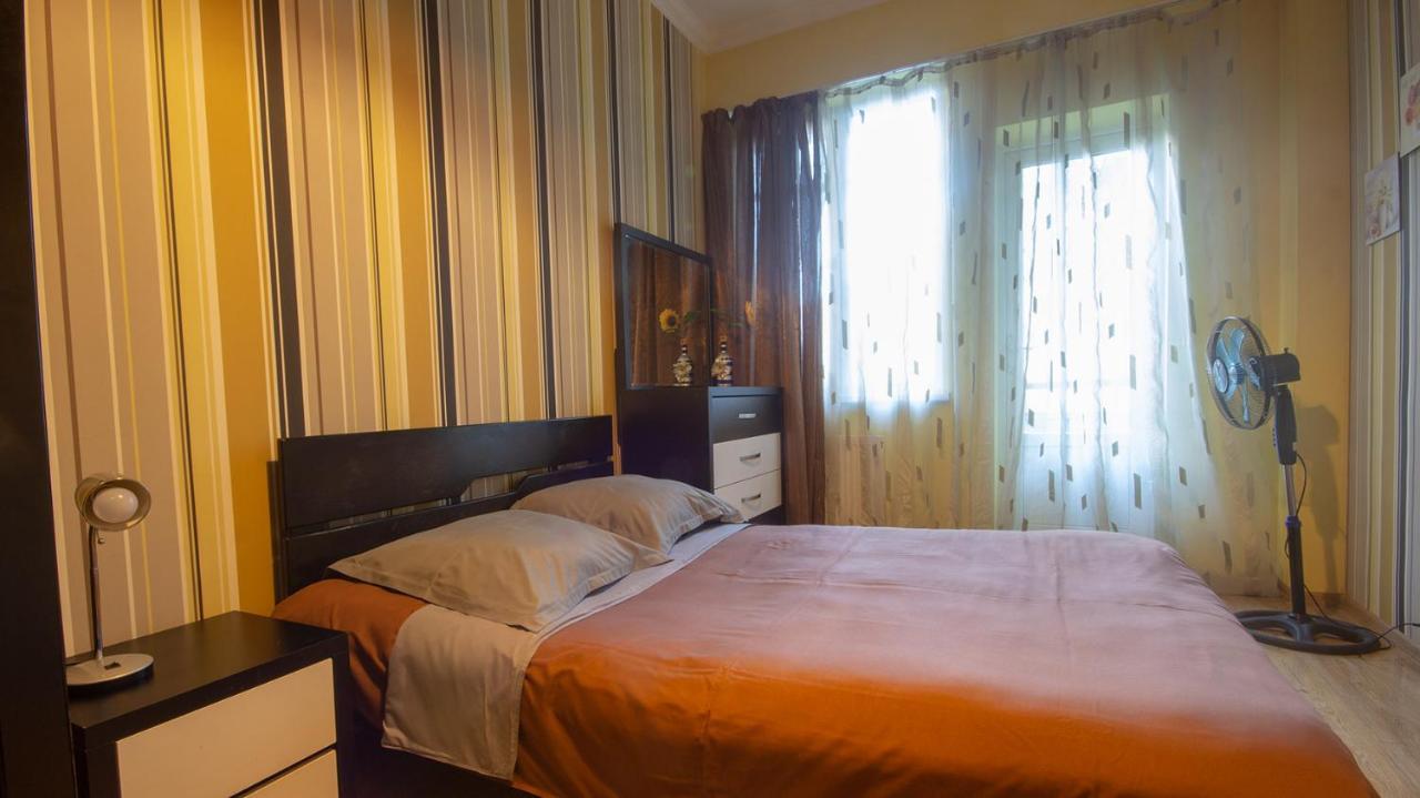 Home Apartments Tbilisi Luaran gambar